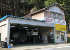 川戸自動車株式会社 湯村店